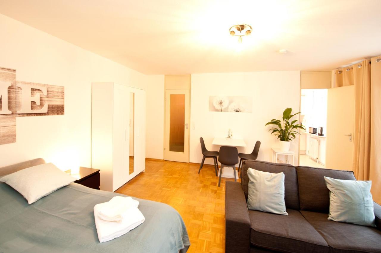 Studio Apartment - Zentral Mit Parkplatz - Balkon Bayreuth Luaran gambar